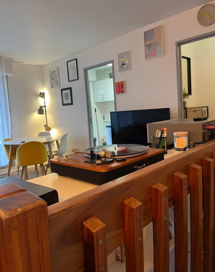 Cosy Duplex Avec Parking A Paris 19 By Immo Kit Bnb מראה חיצוני תמונה